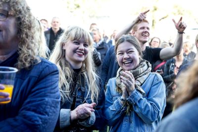Musikprogrammet i år var populært blandt publikum. Det var vejret også. ?Foto: Tom Laursen
