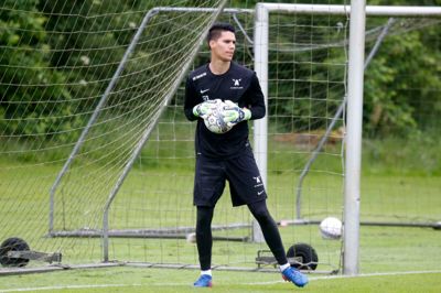 Michael Falkesgaard fik hele kampen i målet, da FC Midtjylland med et reservepræget hold tabte 0-1 til Horsens. Foto: Henrik Ole Jensen