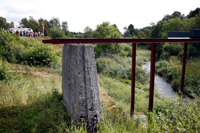 Flaget var hejst ved Naturcentret Harrild Hede, hvor der var aktiviteter hele dagen, som startede med at se den nye gangbro under vejen og overdrage den restaurerede akvædukt til Ikast kommune.
Foto: Flemming Hansen