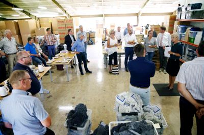 Der blev lyttet godt efter og spurgt ind til Elitemiljøs samarbejde med kommunen om at få flere folk på kanten af arbejdsmarkedet i arbejde. Foto: Flemming Hansen
