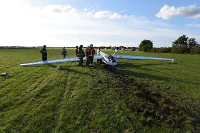 To personer kom til skade, da dette fly havarerede under en landing. Foto: Holck Foto
