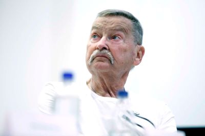 Preben Skjoeth er selv ramt af sygdom, men kæmper for at få sat fokus på ældres forhold og pleje. Foto: Henrik Ole Jensen