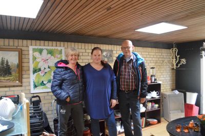 Susanne Husum, Jeanette Carstensen og Kaj Kristensen i genbrugsforretningen på Stadion Allé, der åbner på lørdag. ?Foto: Flemming Thulstrup