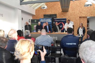 Der blev live streamet fra valgmødet i Ikast Mikrobryg