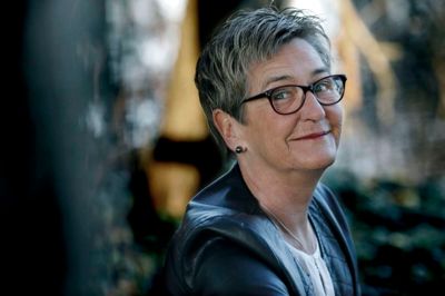 Birthe Sørensen (S) har sat fokus på vejenes asfalt Foto: Henrik Ole Jensen