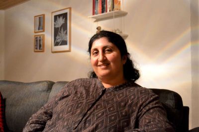 Byrådsmedlem Yildiz Kibar (S) har tyrkiske rødder og blev dansk statsborger for en halv snes år siden, men dengang var det uden obligatorisk håndtryk. ? Foto: Laila Kempel