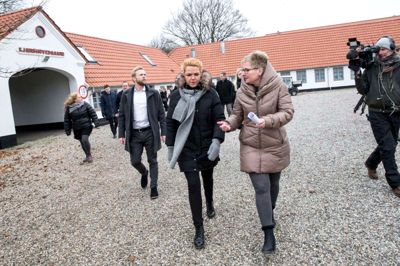 Udlændinge- og integrationsminister Inger Støjberg besøgte Kærshovedgård få dage efter, byretsdommen var afsagt. I en aktuel kommentar til dommen udtrykte Inger Støjberg håb om, at anklagemyndigheden ville kigge på sagen igen og eventuelt anke den. ?Foto: Tom Laursen
