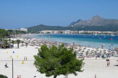 Mallorca er en af de mest populære chartermål, og til denne sommer kan man komme direkte fra Karup dertil med ugentlige flyvninger. Foto: Bravo Tours