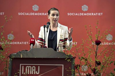 Scanpix/Henning Bagge/arkiv. Konkret foreslår Socialdemokratiet at sætte 600 millioner kroner af over en treårig periode til elever, der gennemfører en fordelsuddannelse. Det kan være en smed, industritekniker eller brolægger.