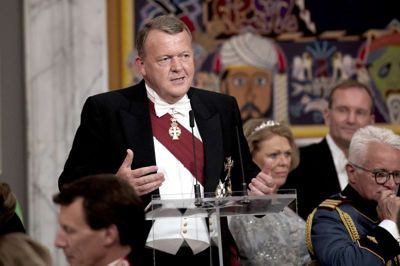 Keld Navntoft/Ritzau Scanpix. - De taler ikke til andre mennesker. De taler med dem. Så man føler sig set. Værdsat. Troet på, sagde statsminister Lars Løkke Rasmussen i sin tale til kronprinsen ved gallamiddagen på Christiansborg.