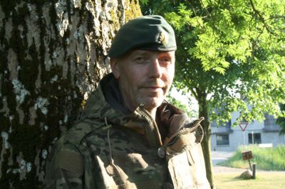Kompagnichef Anders Monberg opfordrer alle interesserede i at kigge forbi torvet i Ikast lørdag 16. juni, hvor de to gamle kompagnier symbolsk nedlægges og et nyt, fælles opstår.
