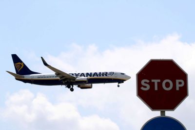 Flere Ryanair-fly holdes onsdag og torsdag på jorden, da 600 afgange er aflyst på grund af en strejke. Foto: Albert Gea/Reuters