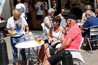 Der er ikke sat tal på, men Turistforeningen mener, at det denne sommer har været rigtig mange turister i Ikast-Brande Kommune i mange forskellige sammenhænge. Blandt andet har der været mange forbi Brande for at se på Street Art, og det er herfra billedet er hentet. ?Foto: Flemming Hansen