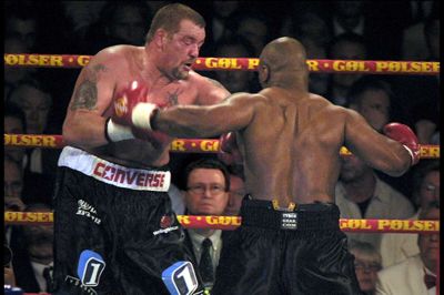 Jens Nørgaard Larsen/Ritzau Scanpix. Brian Nielsen klarede seks runder i ringen mod Mike Tyson, før danskeren blev siddende i ringhjørnet under deres kamp i 2001.