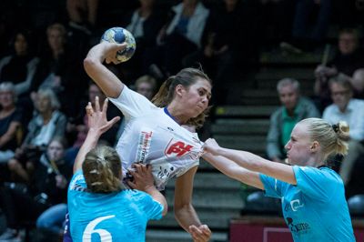 Helene Fauske var været en dominerende faktor i Herning-Ikast-offensiven i denne sæson. Den unge playmaker nyder ansvaret og tilliden. Foto: Tom Laursen