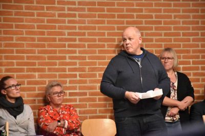 Henrik Christensen, tidligere byrådskandidat fra Brande ønskede at stille byrådet tre spørgsmål i forbindelse med beslutningen om - midlertidig at flytte den kommunale tandpleje fra Brande til Nørre Snede. ?Foto: Steen Hebsgaard