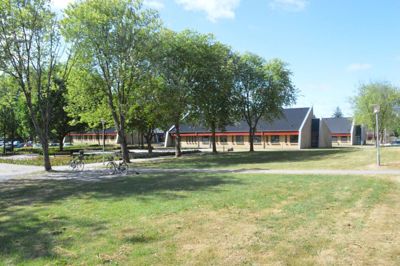 Et af de næste skridt i det hidtil største anlægsprojekt i Ikast-Brande Kommunes historie bliver nedrivningen af blandt andet administrationsbygningerne i Centerparken. ?Foto: Flemming Thulstrup