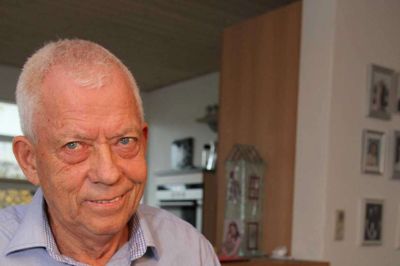Willy Risbjerg har læst bogen »Digital demens« og er enig i forfatterens påstand, at børn og unge bruger alt for meget tid med næsen i skærmen. ?Foto: Jan Anderschou