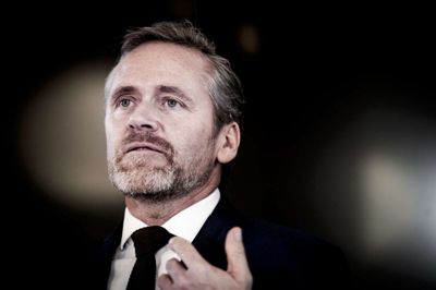 Udenrigsminister Anders Samuelsen (LA) er gået imod en beslutning fra Folketingets øverste ledelse og har givet to forskere tilladelse til at citere dybt fortrolige samtaler i Det Udenrigspolitiske Nævn. Det møder skarp kritik. Foto: Liselotte Sabroe/Ritzau Scanpix
