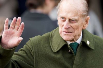 Leon Neal/Ritzau Scanpix. Prins Philip slap torsdag uskadt fra et farligt færdselsuheld. Under uheldet væltede hans bil om på siden efter et sammenstød med et andet køretøj. (Arkivfoto)