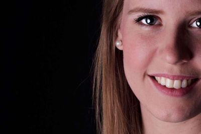 Mette-Maria Øyen fik stor ros for sin rolle som Cecil i Hosekræmmeren / Kærlighed unlimited i efteråret. Nu vender hun tilbage som Mimí i »La Bohème«, der har jysk premiere i RemisenBrande 19.-20. februar. Foto: PR-foto