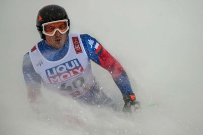François Xavier Marit/Ritzau Scanpix. Henrik von Appen styrtede cirka en tredjedel nede af pisten i disciplinen kombineret ved VM i Åre.