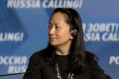 Stringer ./Reuters. Onsdag bliver det afgjort, om Canada vil udvise Meng Wanzhou til USA. Hun er finansdirektør i kinesiske Huawei og datter af telegigantens stifter og chef. De første skridt til udvisning blev taget af Canada fredag. (arkiv)