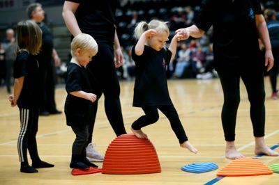 Ikast Gymnastikforenings årlige opvisning i Sportscenter Ikast
