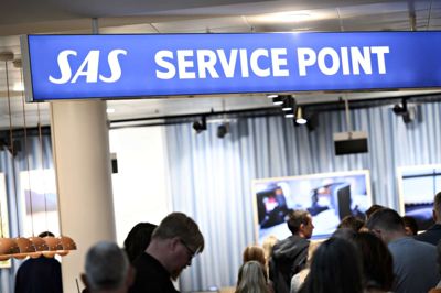 Philip Davali/Ritzau Scanpix. Overenskomststridigheder mellem SAS og piloterne har ført til, at SAS fredag aflyste 673 afgange, lørdag blev 329 afgange droppet og søndag er 587 afgange aflyst. I alt har det konsekvenser for omkring 170.000 passagerer. (Arkiv.)