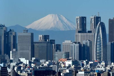Kazuhiro Nogi/Ritzau Scanpix. Kampen for at redde klimaet skal ikke kun ske i verdens megabyer som her Tokyo men også i Assens og Frederikshavn. Nu skal 20 danske kommuner også sætte deres ambitiøse aftryk på klimadagsordenen med inspiration fra, hvordan klodens helt store byer gør. (Arkiv)