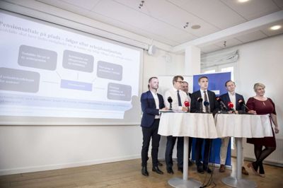 Liselotte Sabroe/Ritzau Scanpix. Regeringen, Dansk Folkeparti og De Radikale præsenterede torsdag en pensionsaftale, der skønnes at kan omfatte omkring 17.000 personer, når den er fuldt indfaset. (Arkiv.)