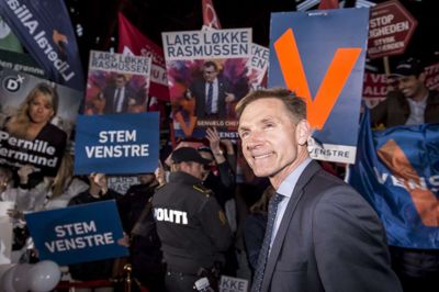 Mads Claus Rasmussen/Ritzau Scanpix. (ARKIV) Kristian Thulesen Dahl (DF) ankommer til partileder debat hos TV2 på Hovedbanegården i København, tirsdag den 7. maj 2019. Tirsdag udskrev Statsminister Lars Løkke Rasmussen valg til afholdelse den 5. juni 2019.Uanset hvem, der efter valget er statsminister, varsler flere støttepartier en række krav for deres opbakning. Det er bare valgkampsretorik, siger kommentator. Det skriver Ritzau, torsdag den 9. maj 2019.. (Foto: Mads Claus Rasmussen/Ritzau Scanpix)