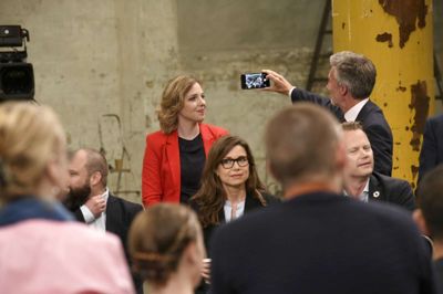 Philip Davali/Ritzau Scanpix. EU bør klippe sine handelsbånd over med de lande, der ikke gør nok for at tackle klimaudfordringerne. Det mener Rina Ronja Kari fra Folkebevægelsen mod EU. (midten)