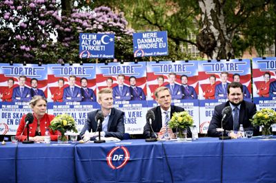 Philip Davali/Ritzau Scanpix. Pia Adelsteen, Peter Kofod, Kristian Thulesen Dahl og Anders Primdahl Vistisen fra Dansk Folkeparti holder pressemøde om det kommende EU-parlamentsvalg.