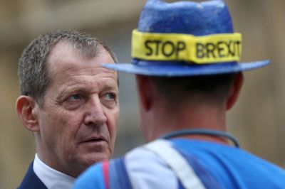 Hannah Mckay/Reuters. Alastair Campbell, som var talsmand, strateg og spindoktor for Storbritanniens tidligere premierminister Tony Blair, og som er et højt profileret medlem af Labour valgte at stemme på de proeuropæiske Liberale Demokrater ved valget til Europa-Parlamentet i sidste uge, da briterne gik til valgurnerne.