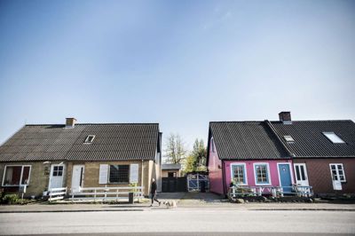 Socialdemokratiet har lovet at oprette en lang række institutioner i provinsen, men partiet har ikke fortalt, hvor de skal være. Landdistrikternes Fællesråd beder partiet om at blive mere konkret inden valgdagen. Foto: Sophia Juliane Lydolph/Ritzau Scanpix