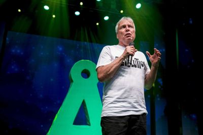 Martin Sylvest/Ritzau Scanpix. Uffe Elbæk og Alternativet tabte fire ud af deres ni mandater ved onsdagens folketingsvalg. (Arkivfoto)