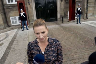 Thomas Sjørup/Ritzau Scanpix. S-formand Mette Frederiksen har indledt forhandlinger med Folketingets partier om samarbejdet i den nye valgperiode. Hun står i spidsen for rød blok, som ifølge meningsmålinger inden valget stod til at sejre.