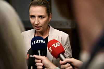 Philip Davali/Ritzau Scanpix. Mette Frederiksen (S) der ud til ikke at kunne leve op til partiets erklærede mål om at sikre en ret til tidligere pension. (Arkivfoto)
