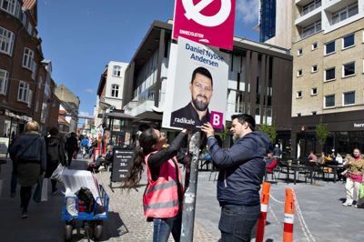 Henning Bagger/Ritzau Scanpix. I Gellerup gik De Radikale fra en stemmeandel på 5,1 procent i 2015 til 34,2 procent i 2019. På billedet ses valgplakater i Aalborg.