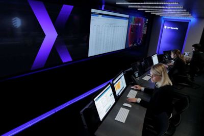 IBM's overskud var i andet kvartal bedre end analytikerne på Wall Street havde forventet. Arkivfoto er fra en IBM-afdeling i New York.