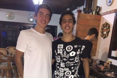 Marcos Arthur Chagas ses her med en brasiliansk ven, men glæder sig til at få nye i Ikast. ?Foto: privat
