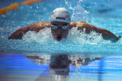 Kristof Milak leverede en sensationel præstation i finalen i 200 meter butterfly ved VM i Sydkorea.