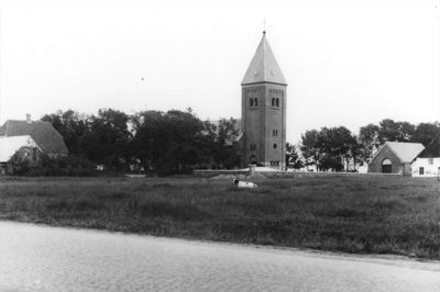 Koen midt i billedet befinder sig der, hvor Hotel Medi i dag ligger. ?Foto: Ikast Lokalhistorisk Arkiv
