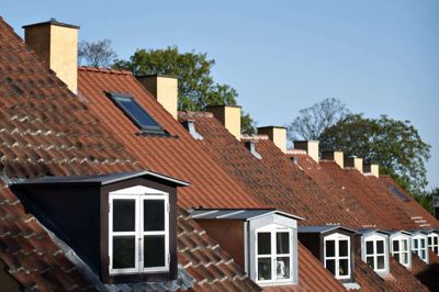Sommeren har budt på hektisk aktivitet i realkreditinstitutterne, melder Nordea Kredit og Nykredit. (Arkivfoto)