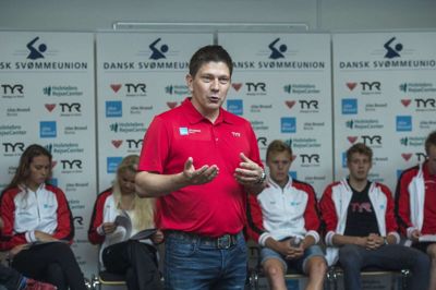 Sportschef Lars Green Bach medgiver, at 2019 har været turbulent for de bedste danske svømmere efter DR's afsløringer om et usundt elitemiljø.