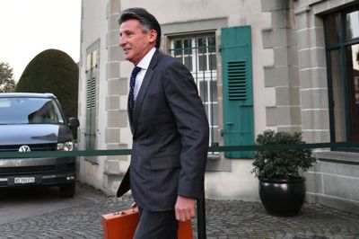 IAAF-præsident Sebastian Coe fortalte mandag, at udelukkelsen af Rusland fastholdes.