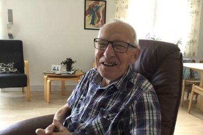 Tidligere snedker, pedel, og harmonikaspiller i Husorkestret Frisenborg, Holger Bach, Ikast, er død i en alder af 87 år. ?Foto: Privatfoto
