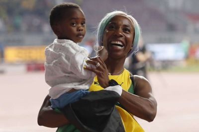 Shelly-Ann Fraser-Pryce blev verdensmester i 2011, 2013 og 2015, men missede VM for to år siden på grund af sin graviditet med sønnen Zyon.