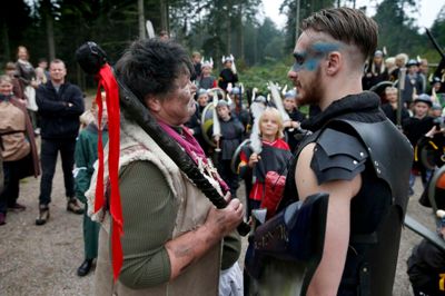 Hårde forhandlinger mellem Vikingernes kulso og Kelternes leder. Foto: Flemming Hansen